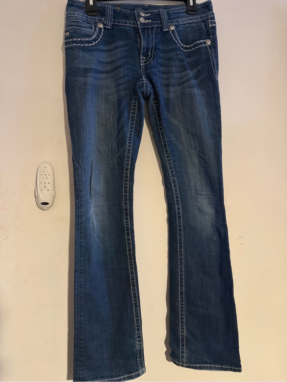 Miss Me Women’s Dark Wash, Low-Rise, Size 29, bootcut, cotton/elastane